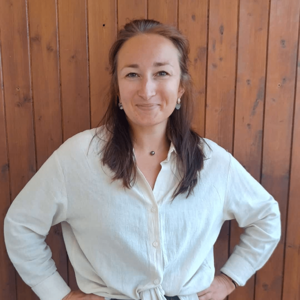 Bonnie, Travel Planner EasyasBonjour